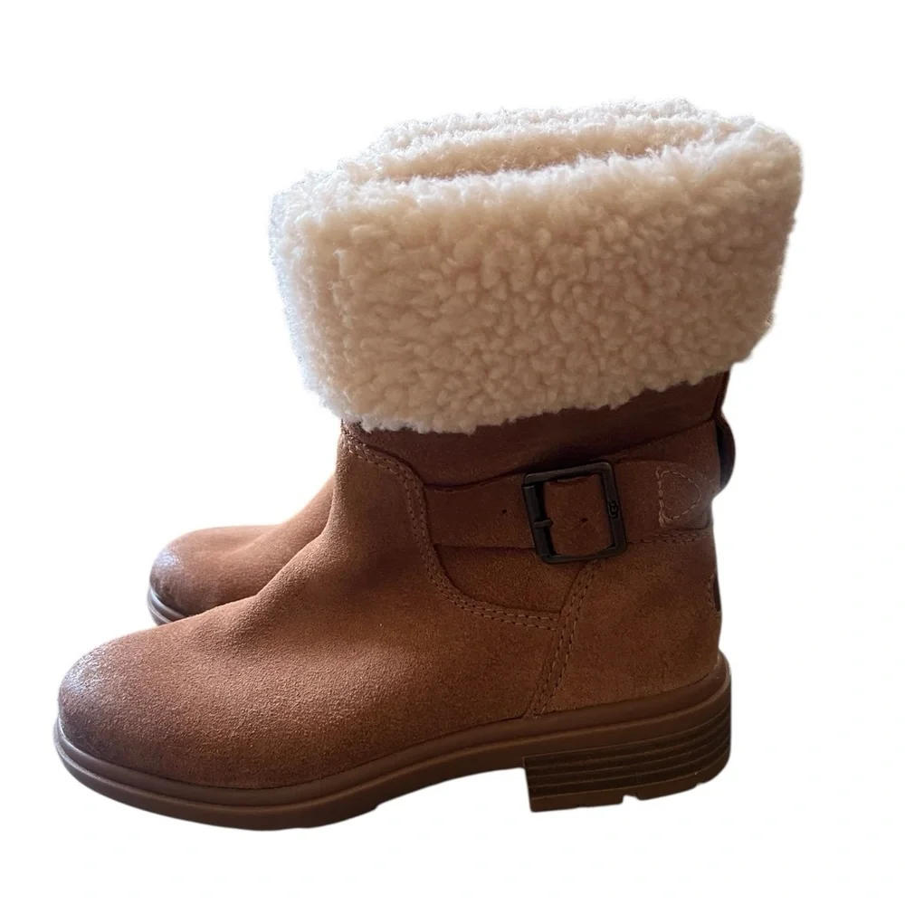UGG clean smoke